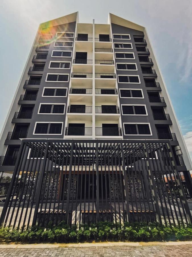 Condo 2-10 Imperio Professional Suite Алор Сетар Екстериор снимка