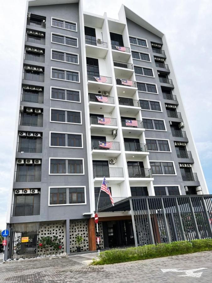 Condo 2-10 Imperio Professional Suite Алор Сетар Екстериор снимка